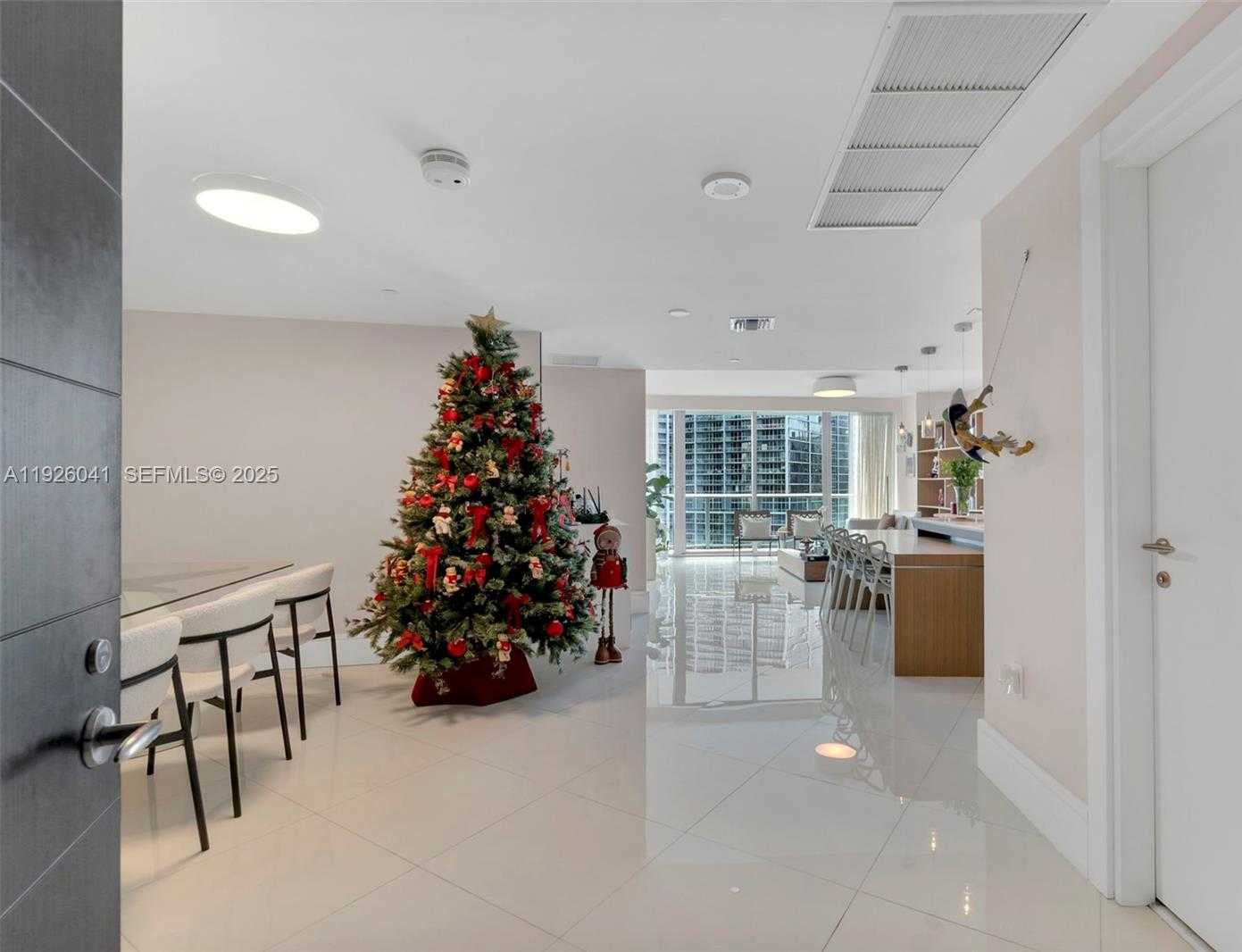 Imagen de Pequeño Objeto