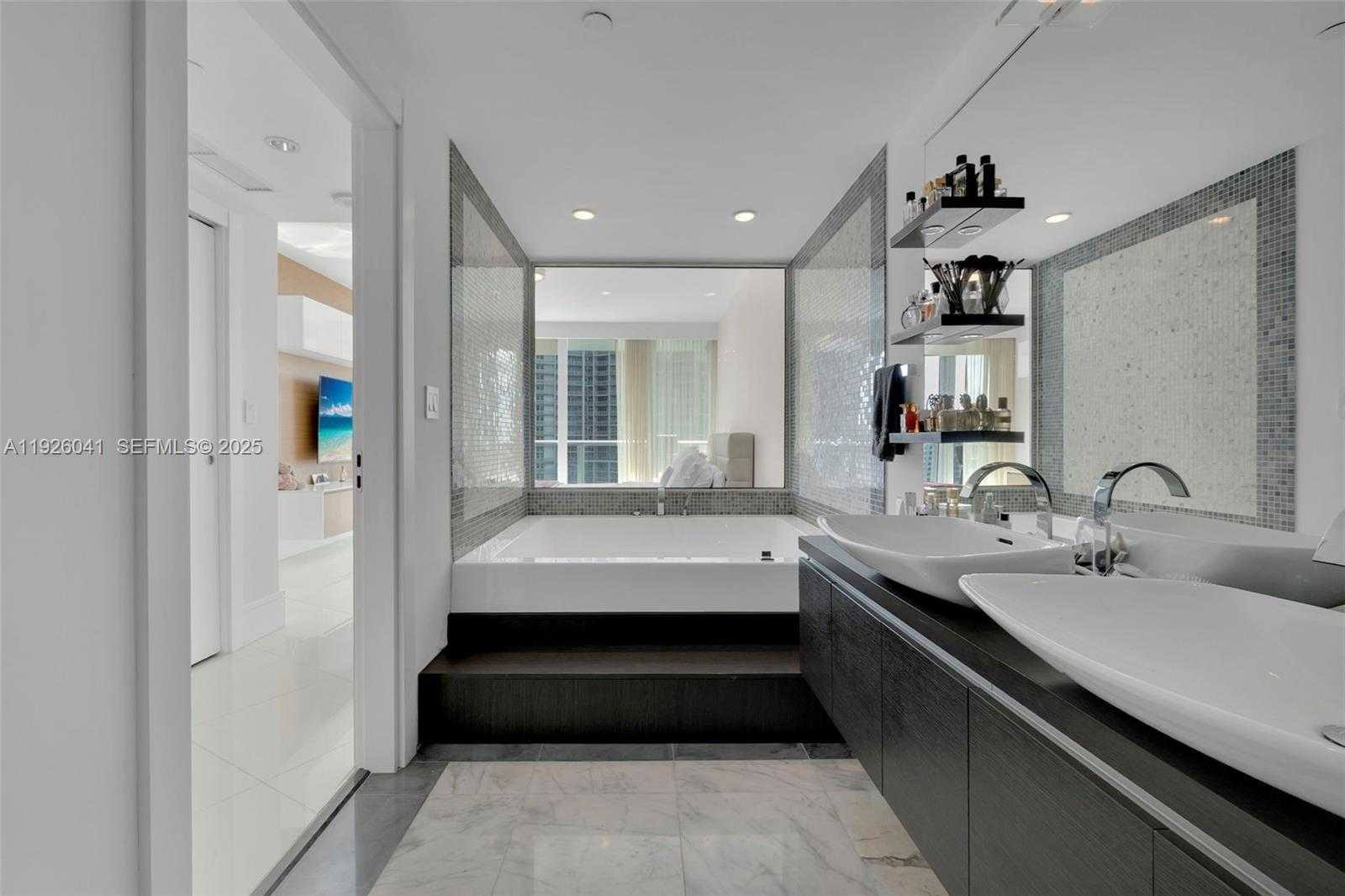 Imagen de Pequeño Objeto