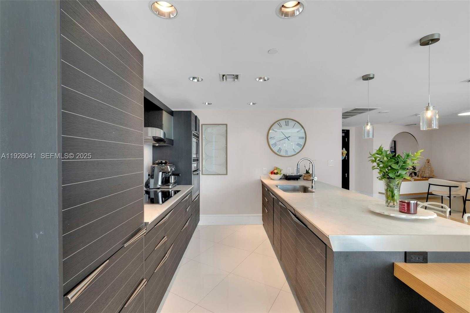 Imagen de Pequeño Objeto