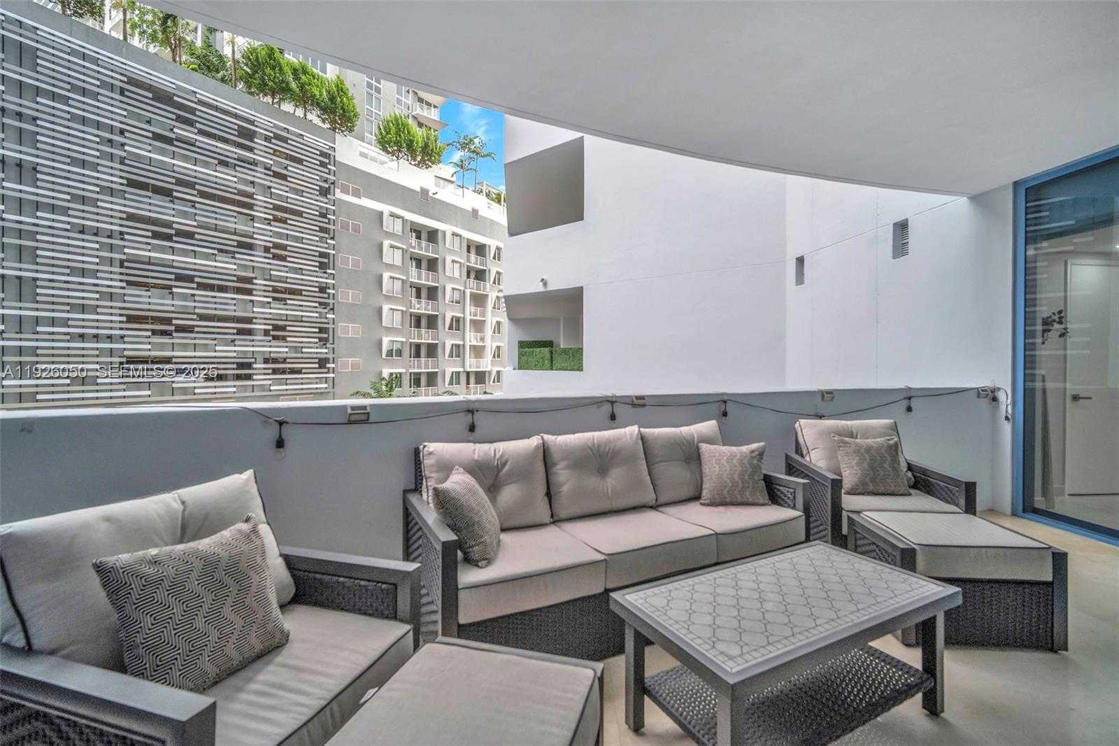 Small Image of 333 LAS OLAS WAY #405, Fort Lauderdale Number 14