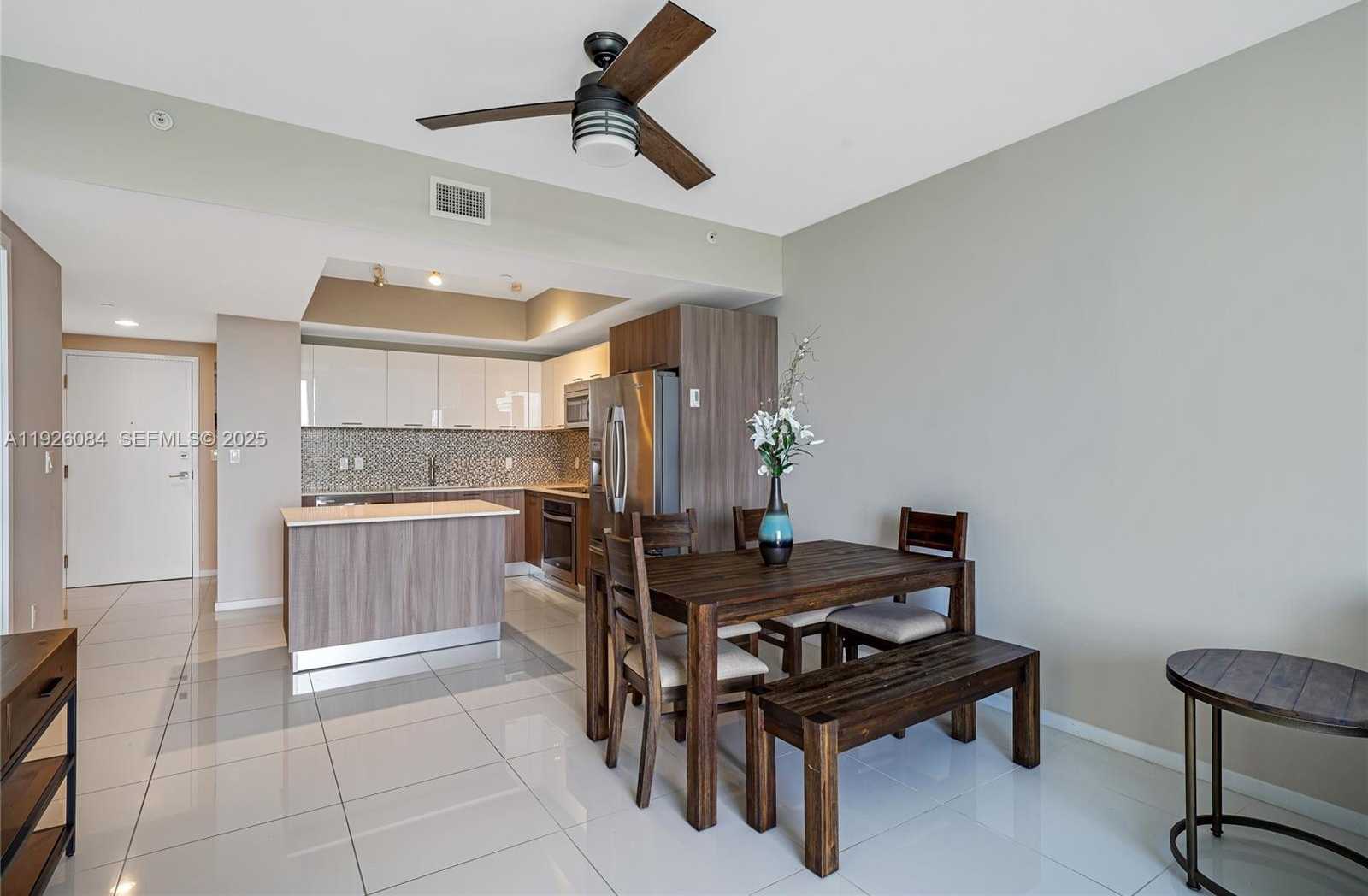 Imagen de Pequeño Objeto