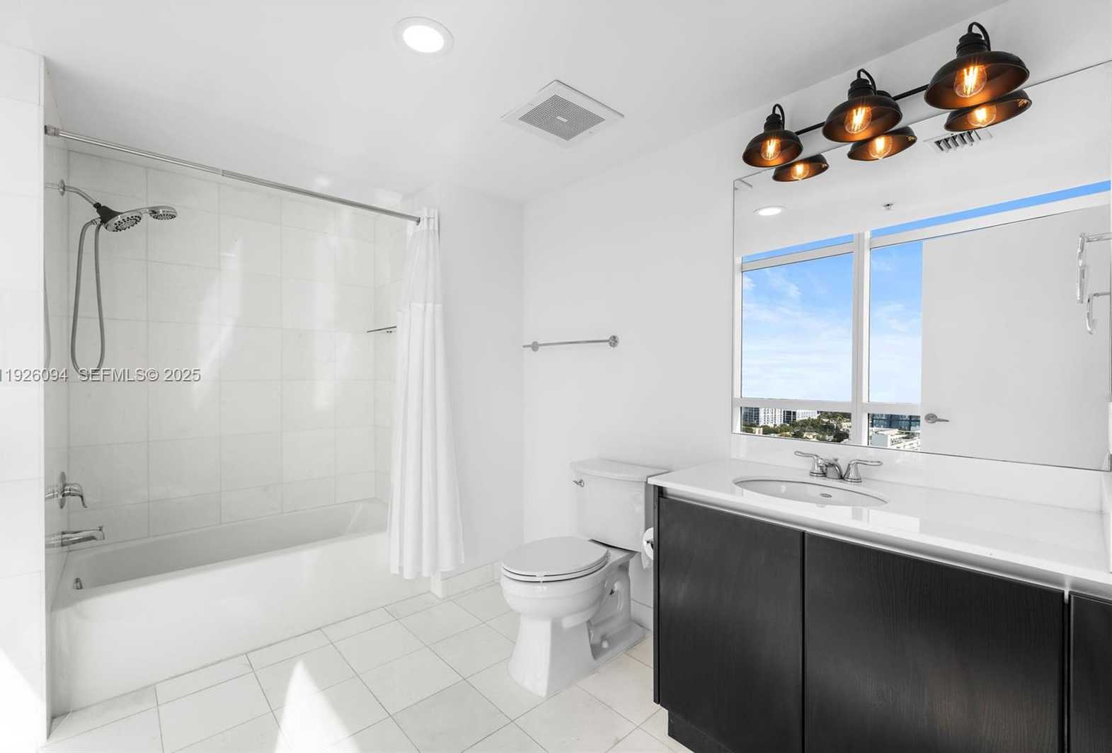 Small Image of 665 NORTH EAST 25TH ST #1801, Miami Number 22