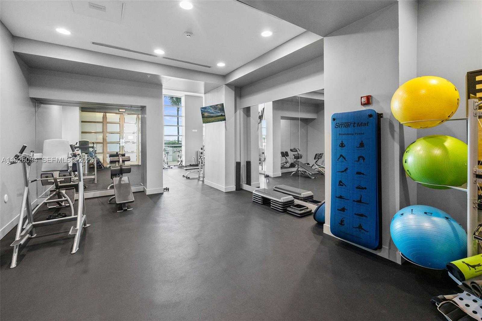 Small Image of 665 NORTH EAST 25TH ST #1801, Miami Number 42