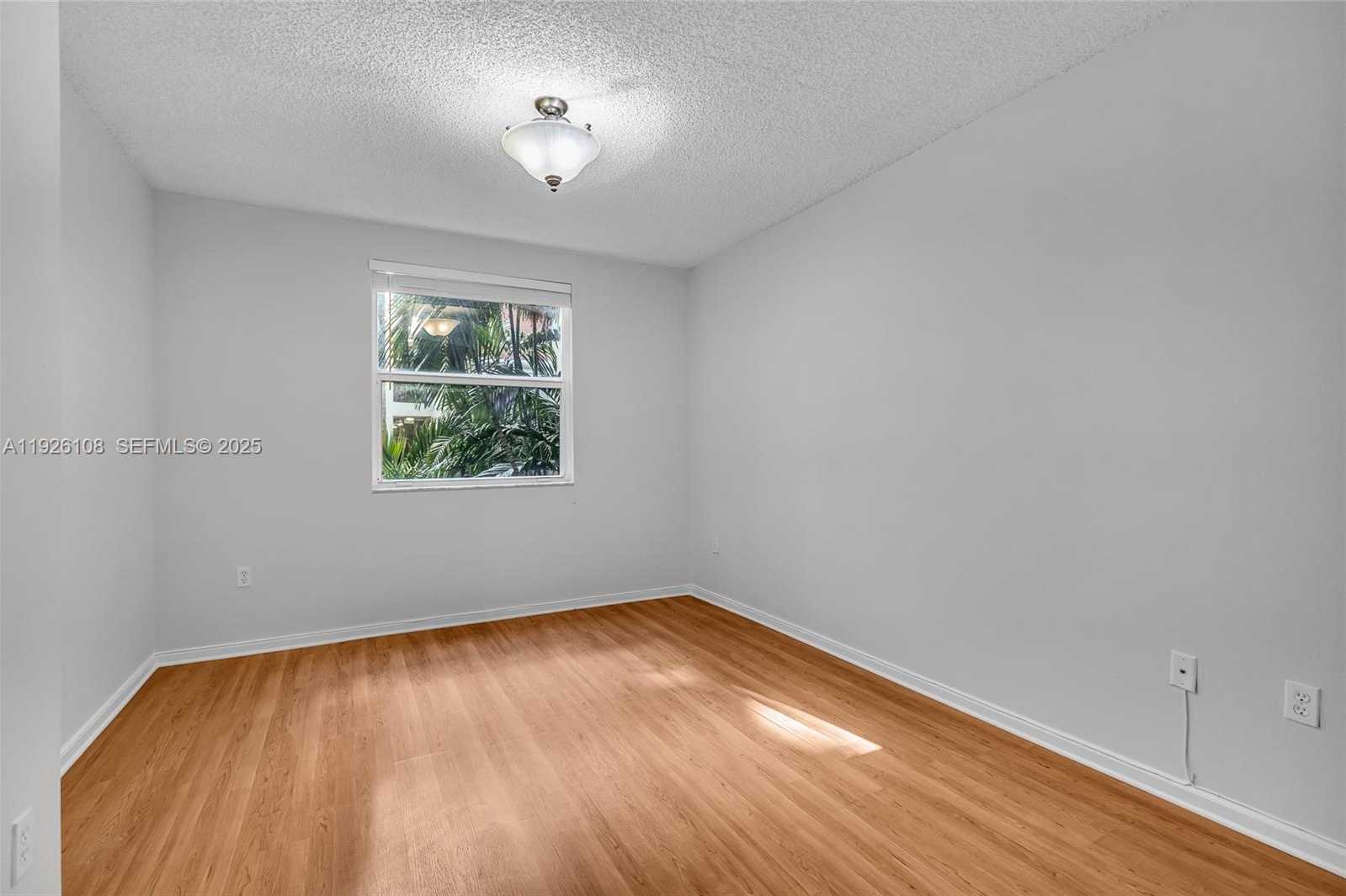 Small Image of 17150 NORTH BAY RD #2301, Sunny Isles Beach Number 11