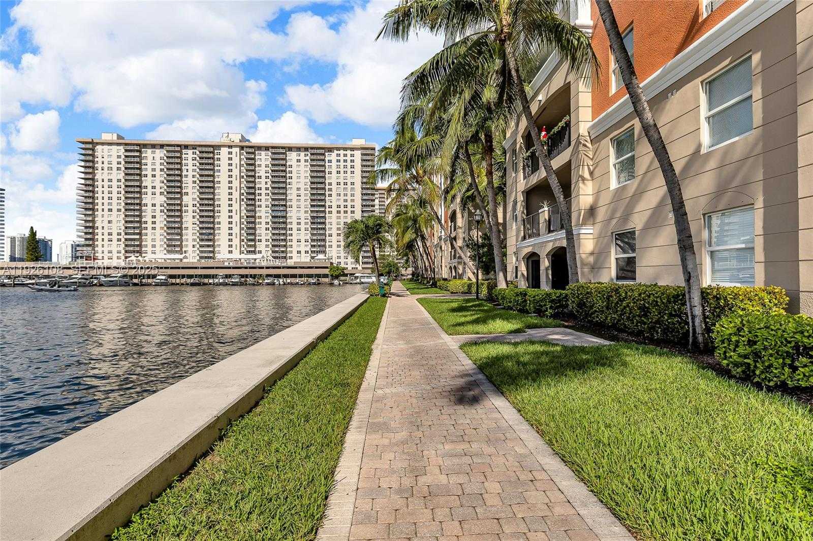Small Image of 17150 NORTH BAY RD #2301, Sunny Isles Beach Number 19