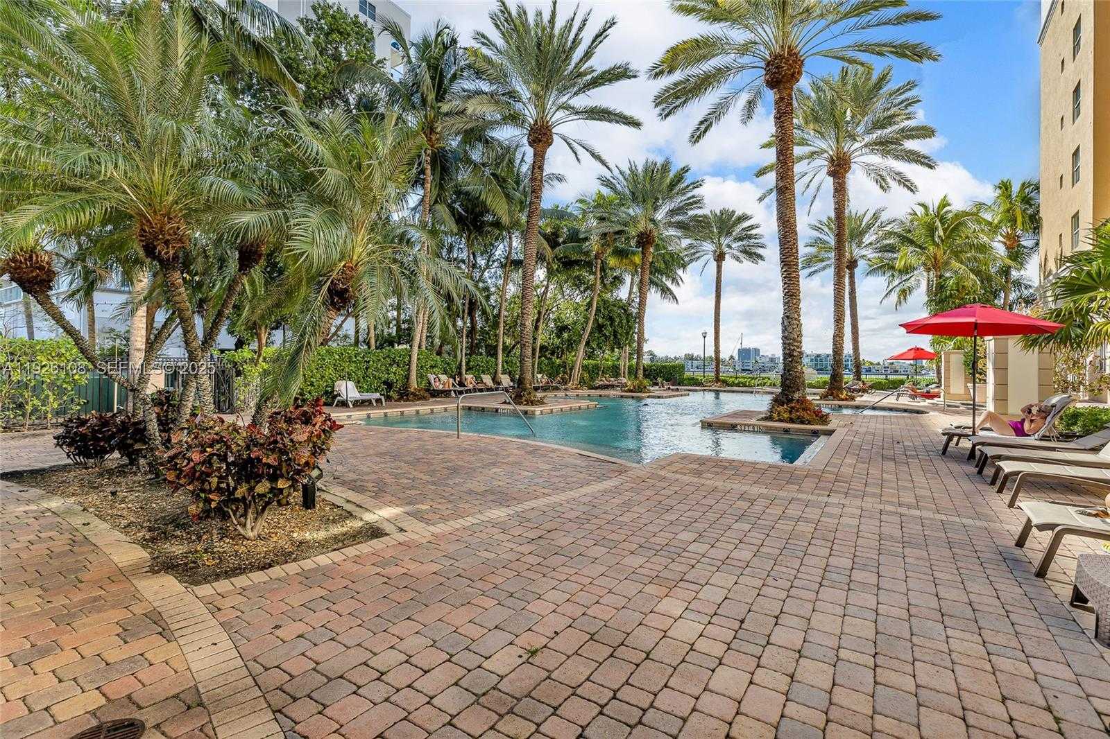 Small Image of 17150 NORTH BAY RD #2301, Sunny Isles Beach Number 21