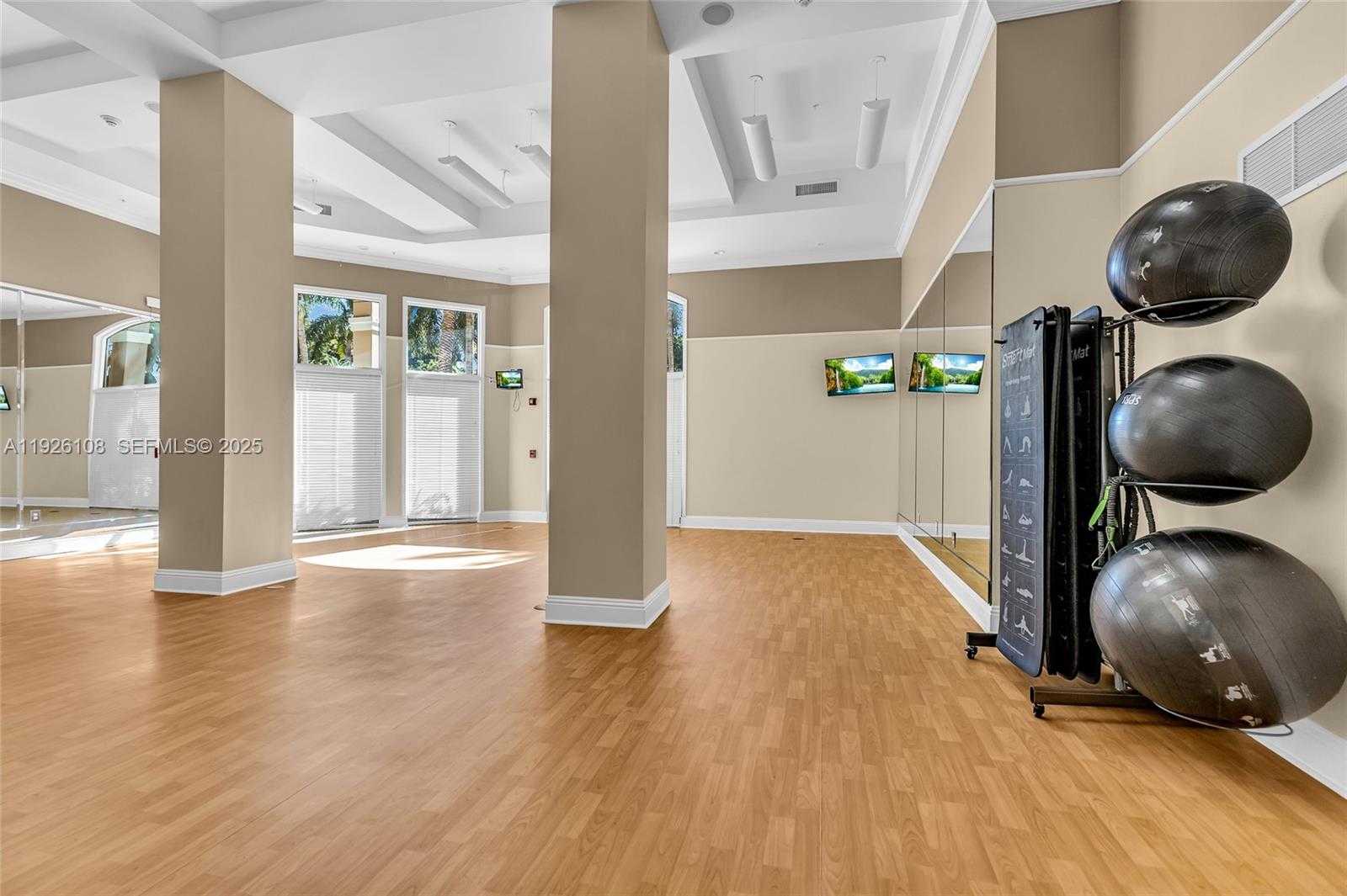 Small Image of 17150 NORTH BAY RD #2301, Sunny Isles Beach Number 26