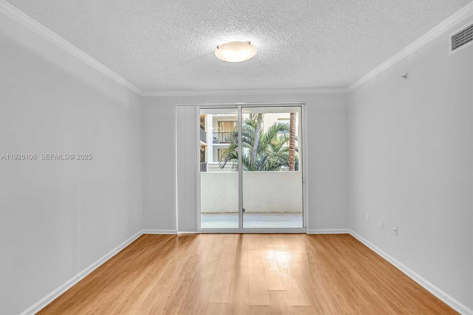 Small Image of 17150 NORTH BAY RD #2301, Sunny Isles Beach Number 4