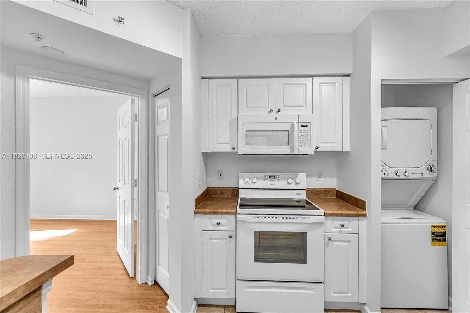 Small Image of 17150 NORTH BAY RD #2301, Sunny Isles Beach Number 9