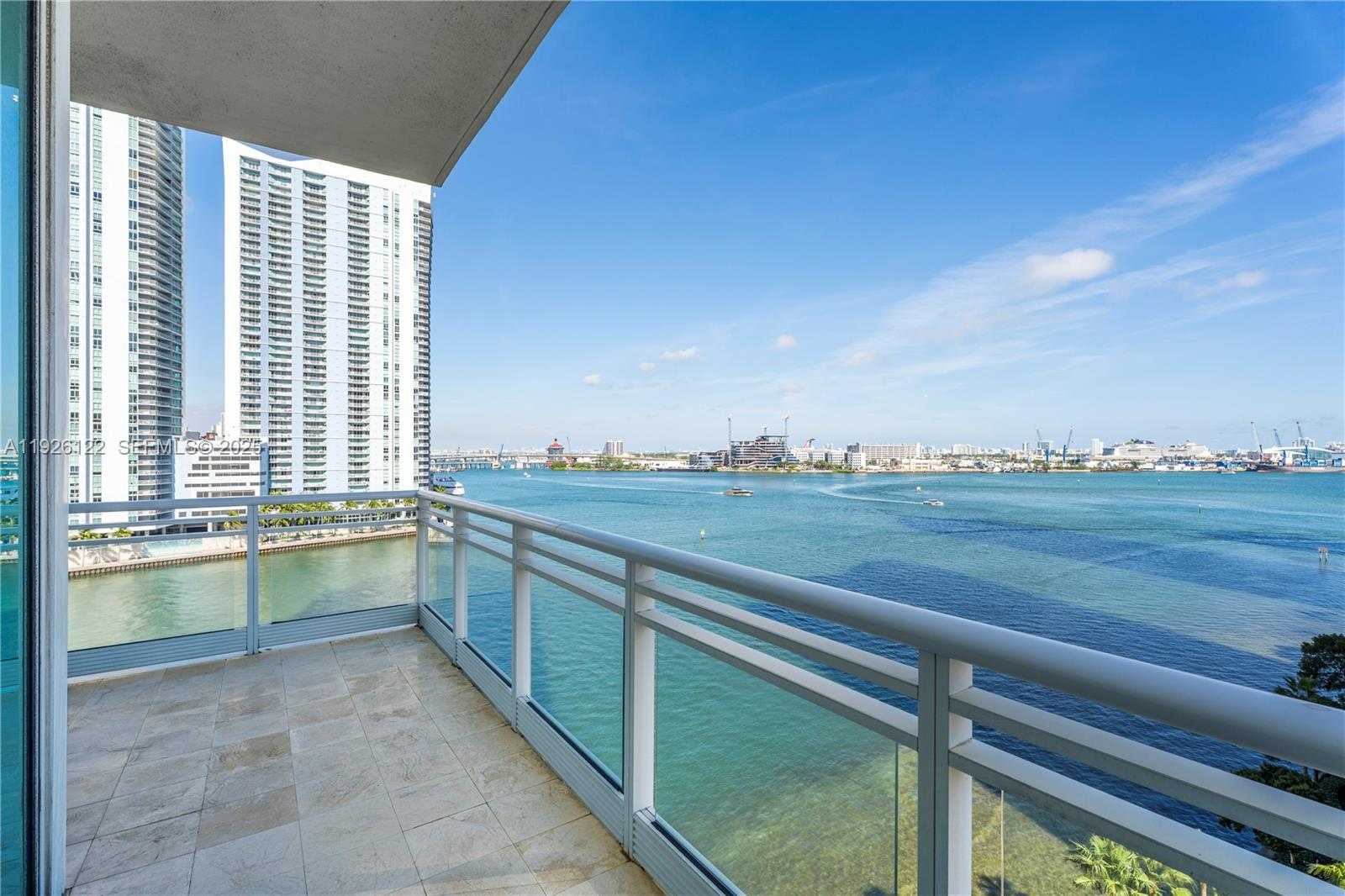 Small Image of 900 BRICKELL KEY BLVD #803, Miami Number 21