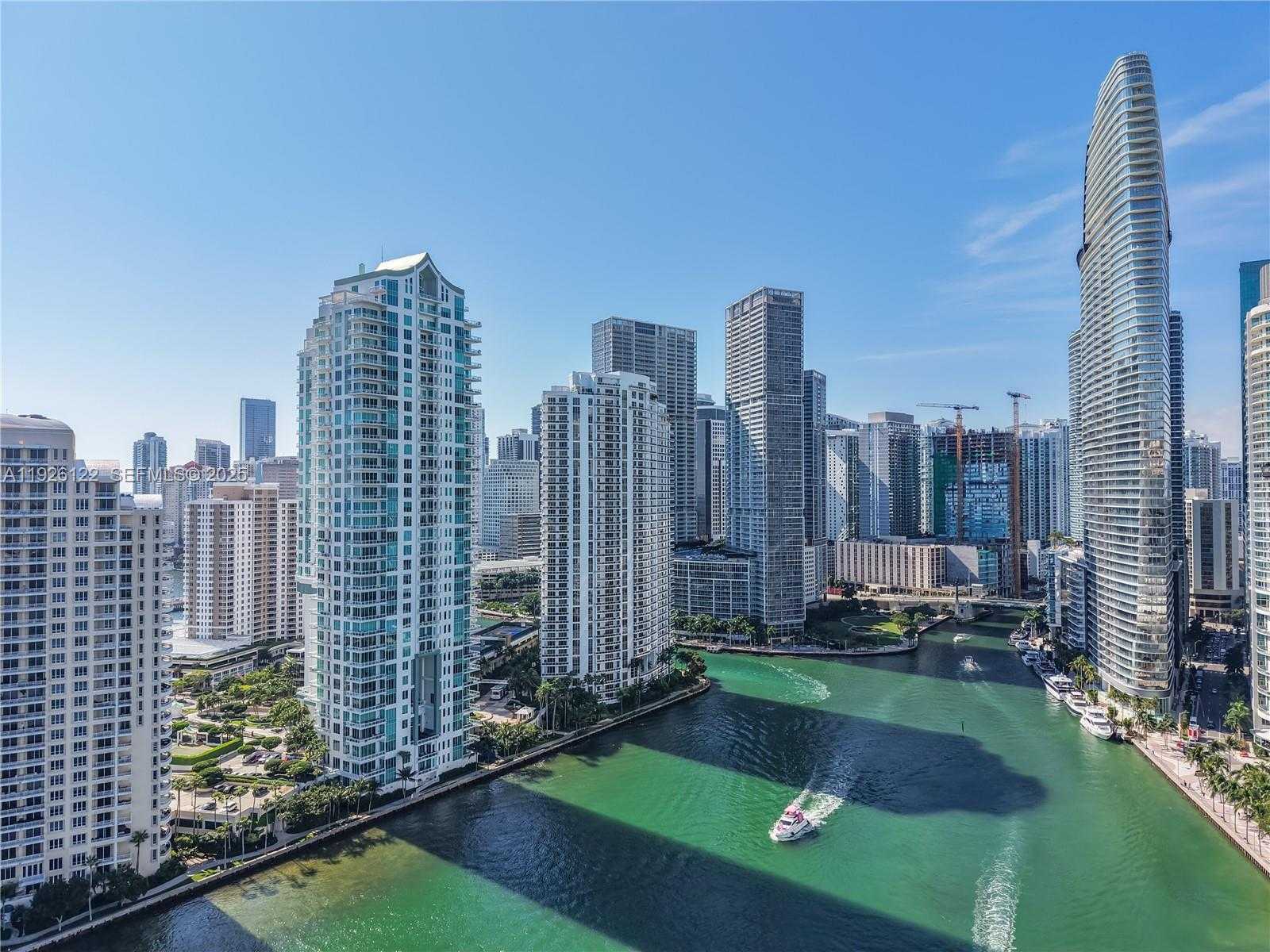Small Image of 900 BRICKELL KEY BLVD #803, Miami Number 25