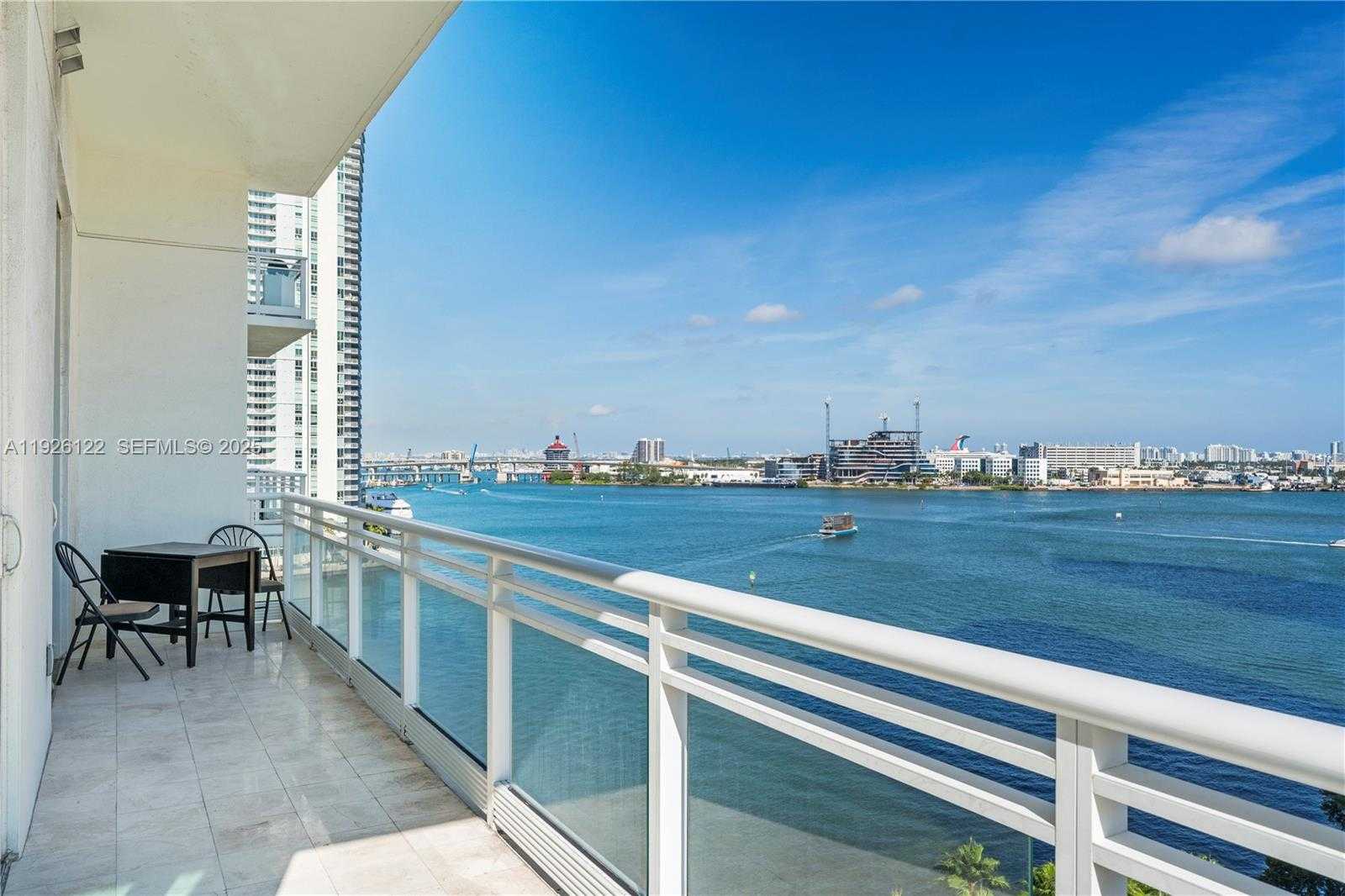 Small Image of 900 BRICKELL KEY BLVD #803, Miami Number 31