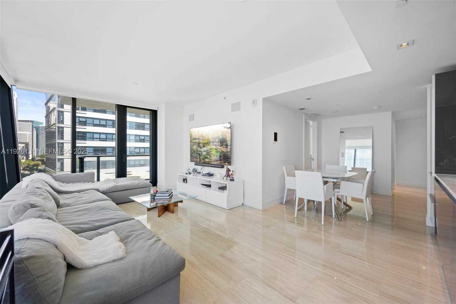 Small Image of 1451 BRICKELL AVE #1106, Miami Number 3