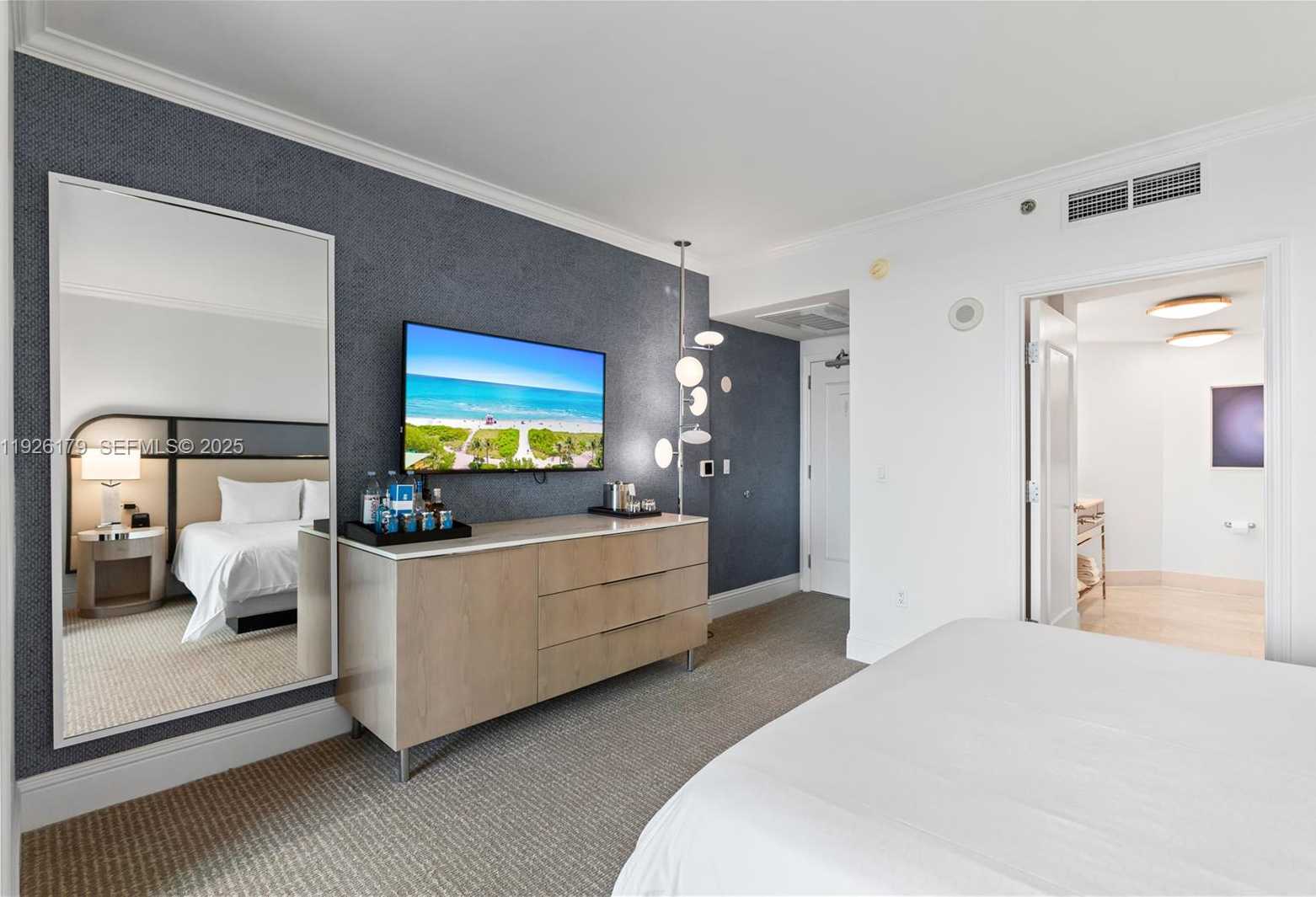 Small Image of 4401 COLLINS AVE #2517, Miami Beach Number 10