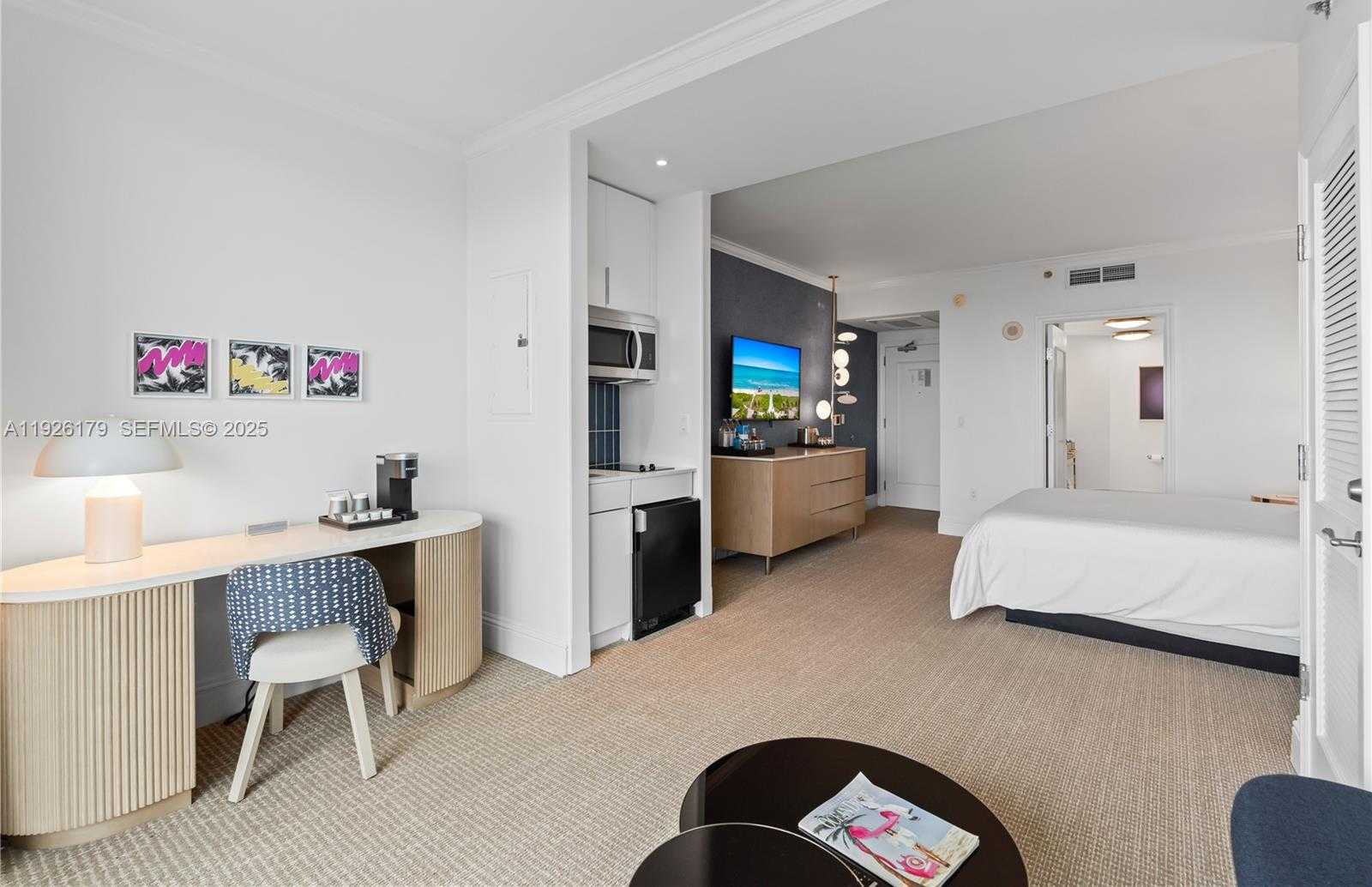 Small Image of 4401 COLLINS AVE #2517, Miami Beach Number 13