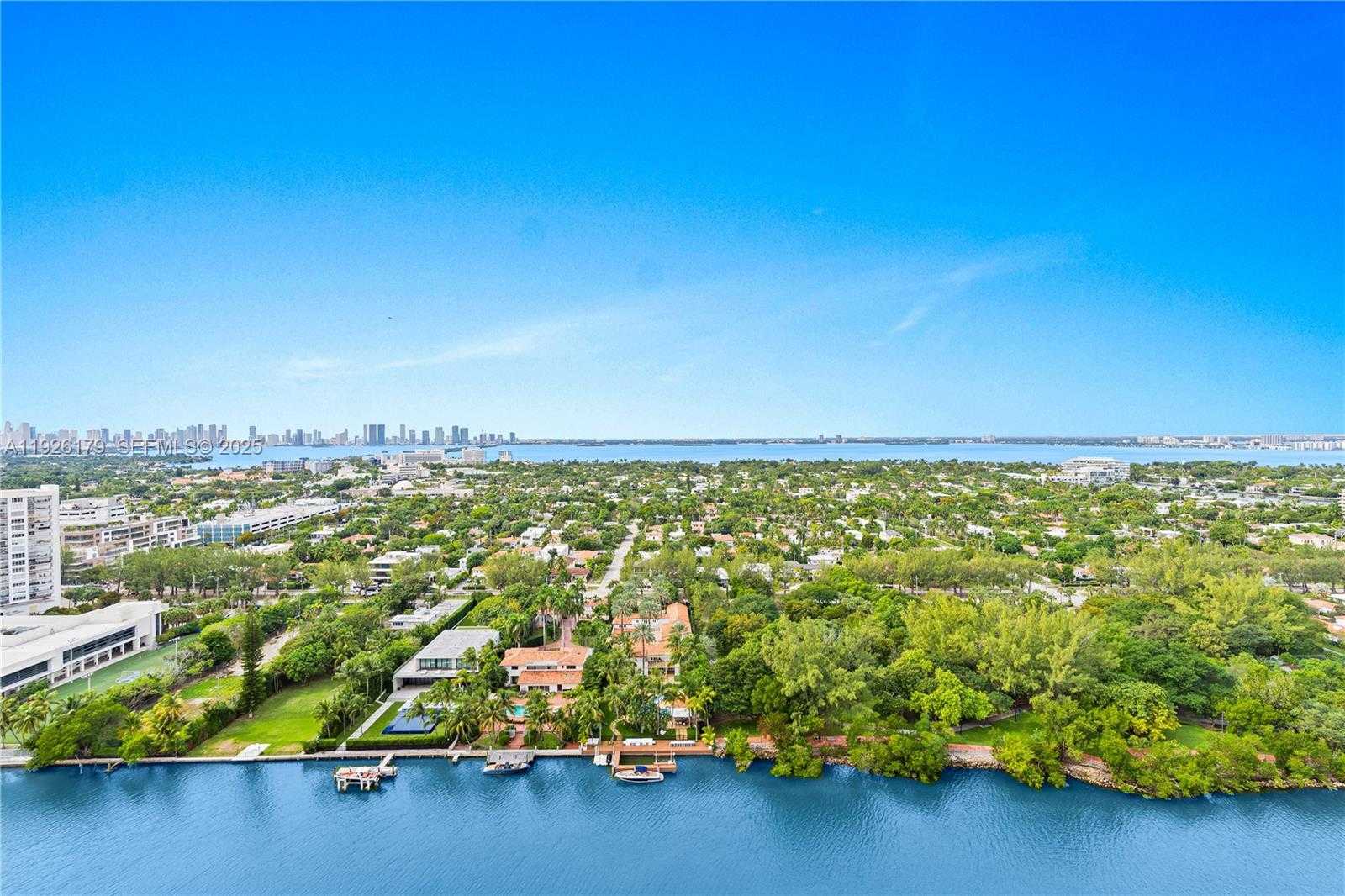 Small Image of 4401 COLLINS AVE #2517, Miami Beach Number 4