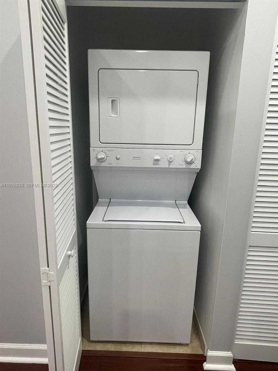 Small Image of 8395 SOUTH WEST 73RD AVE #314, Miami Number 21