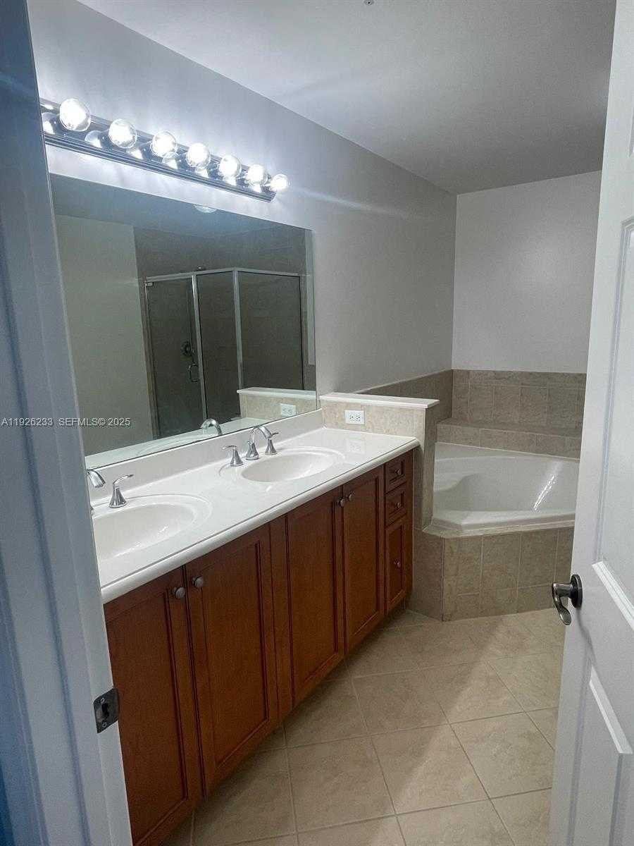 Small Image of 8395 SOUTH WEST 73RD AVE #314, Miami Number 29