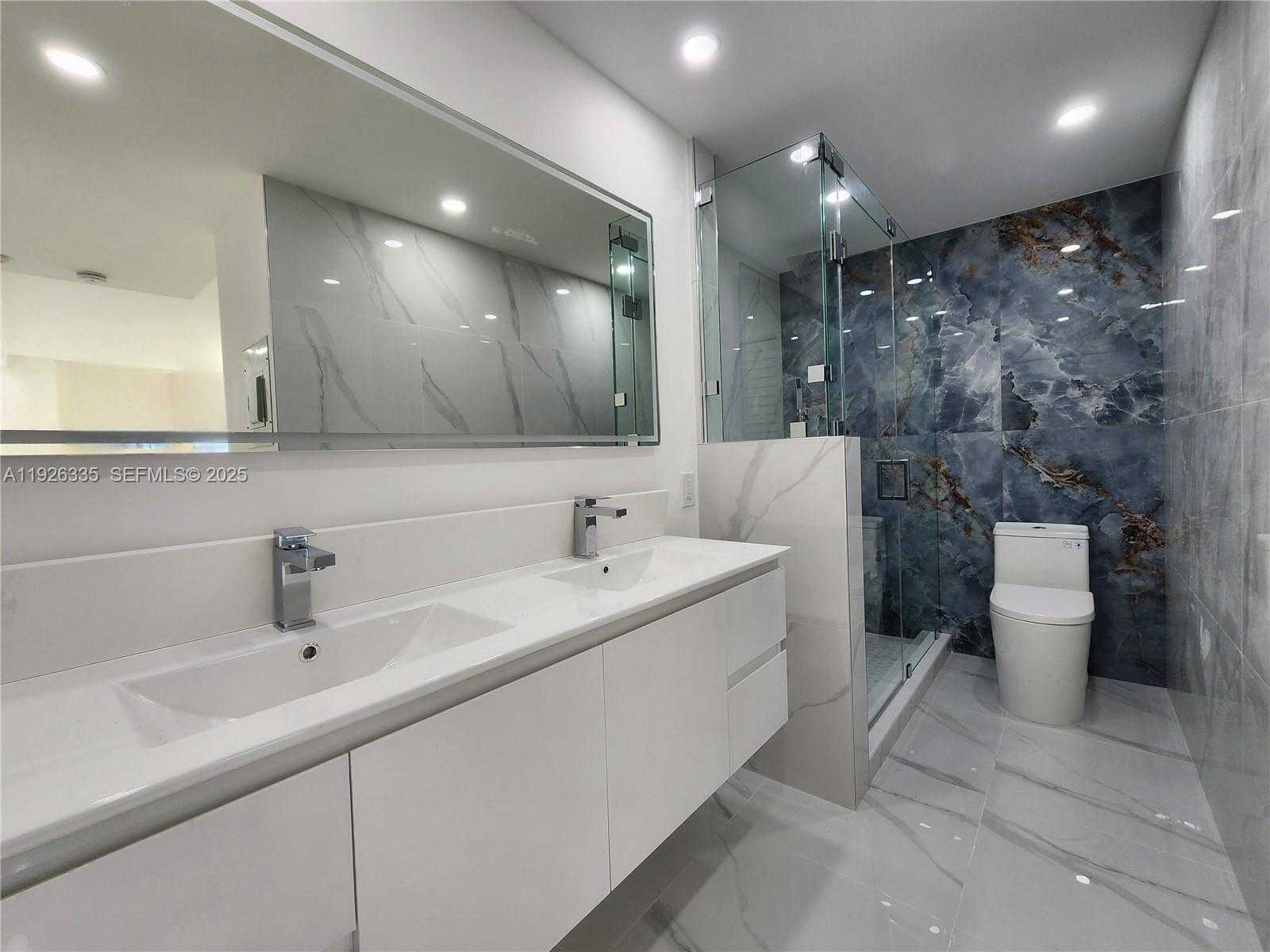 Imagen de Pequeño Objeto