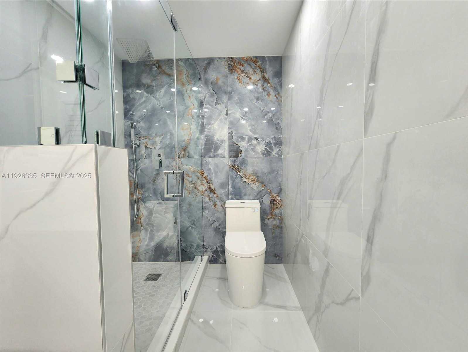 Imagen de Pequeño Objeto