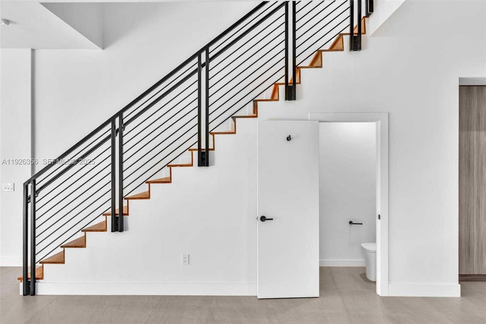 Small Image of 2785 SOUTH WEST 34TH AVE, Miami Number 15