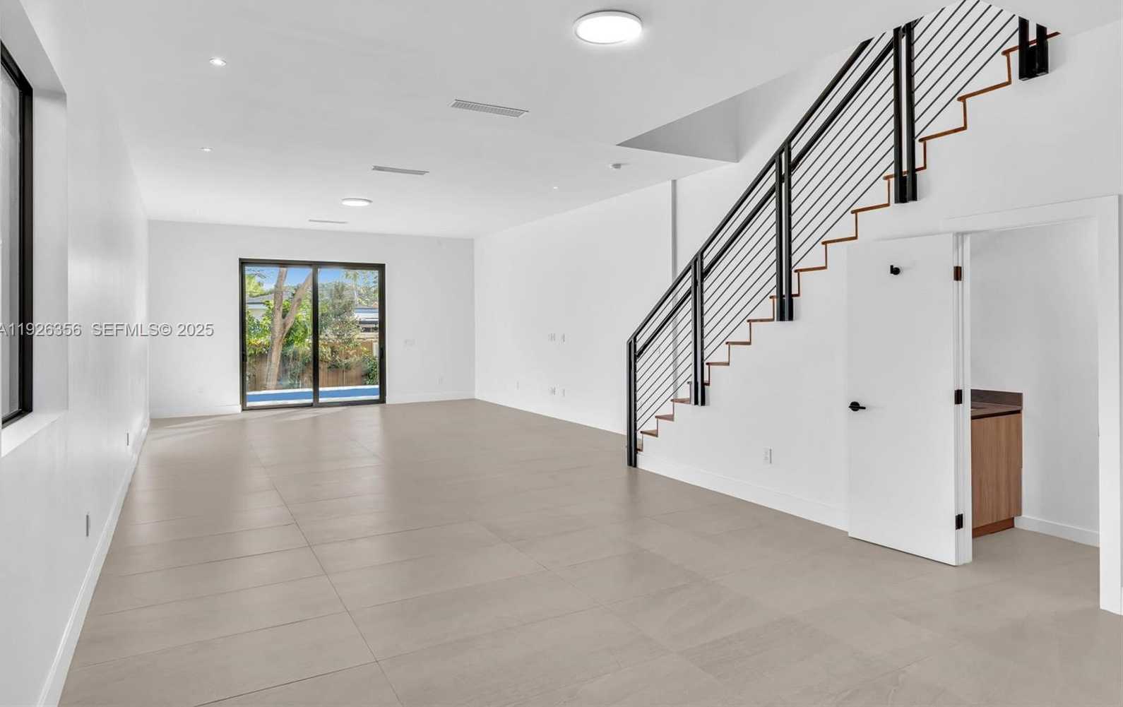 Small Image of 2785 SOUTH WEST 34TH AVE, Miami Number 18