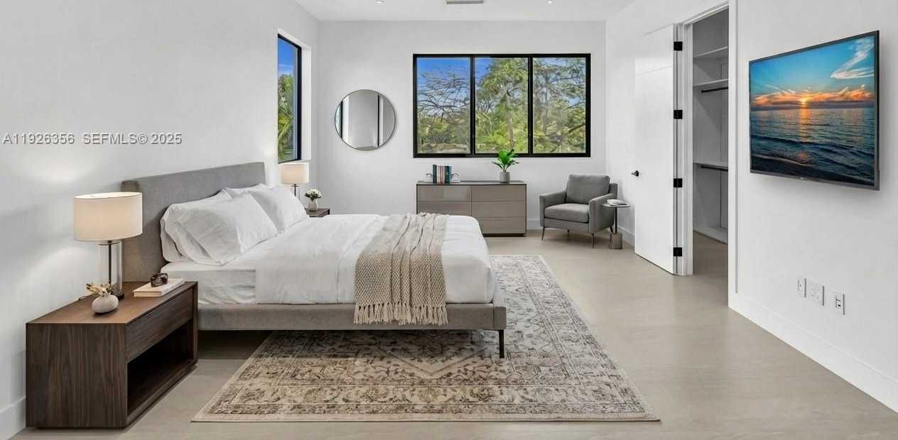 Small Image of 2785 SOUTH WEST 34TH AVE, Miami Number 35