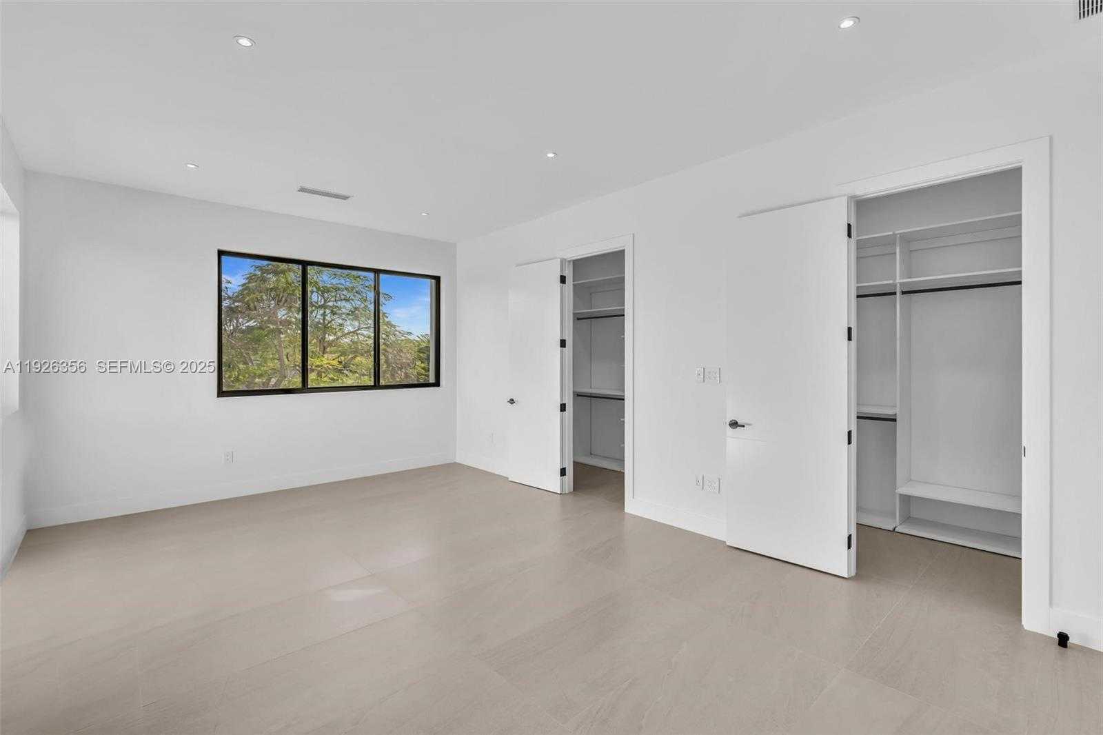 Small Image of 2785 SOUTH WEST 34TH AVE, Miami Number 36