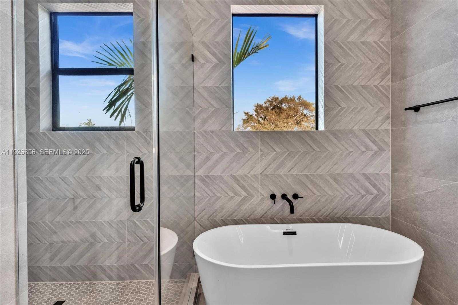 Small Image of 2785 SOUTH WEST 34TH AVE, Miami Number 40