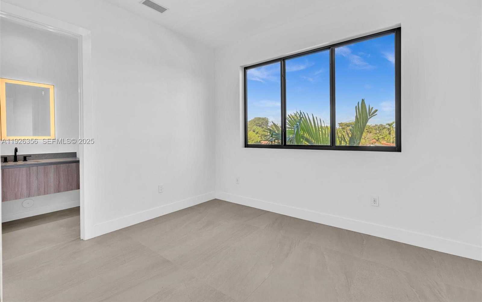 Small Image of 2785 SOUTH WEST 34TH AVE, Miami Number 43