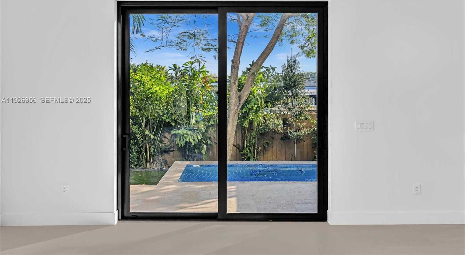 Small Image of 2785 SOUTH WEST 34TH AVE, Miami Number 47