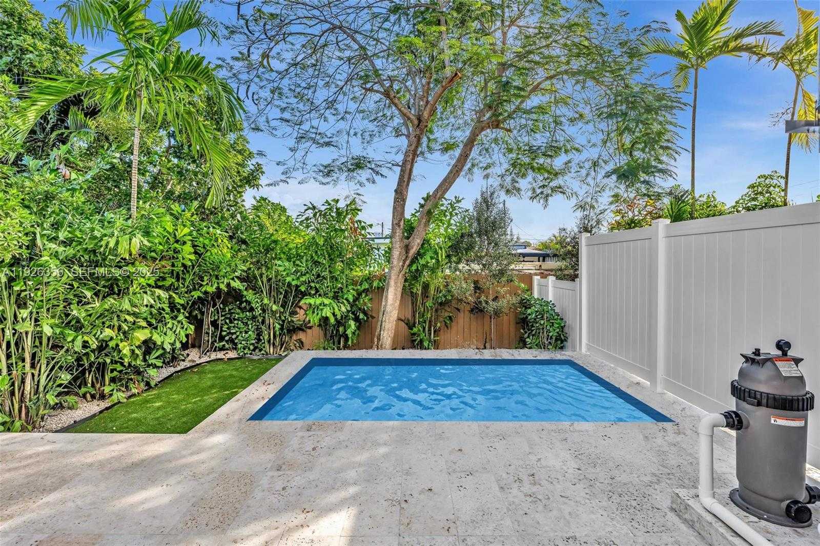 Small Image of 2785 SOUTH WEST 34TH AVE, Miami Number 52