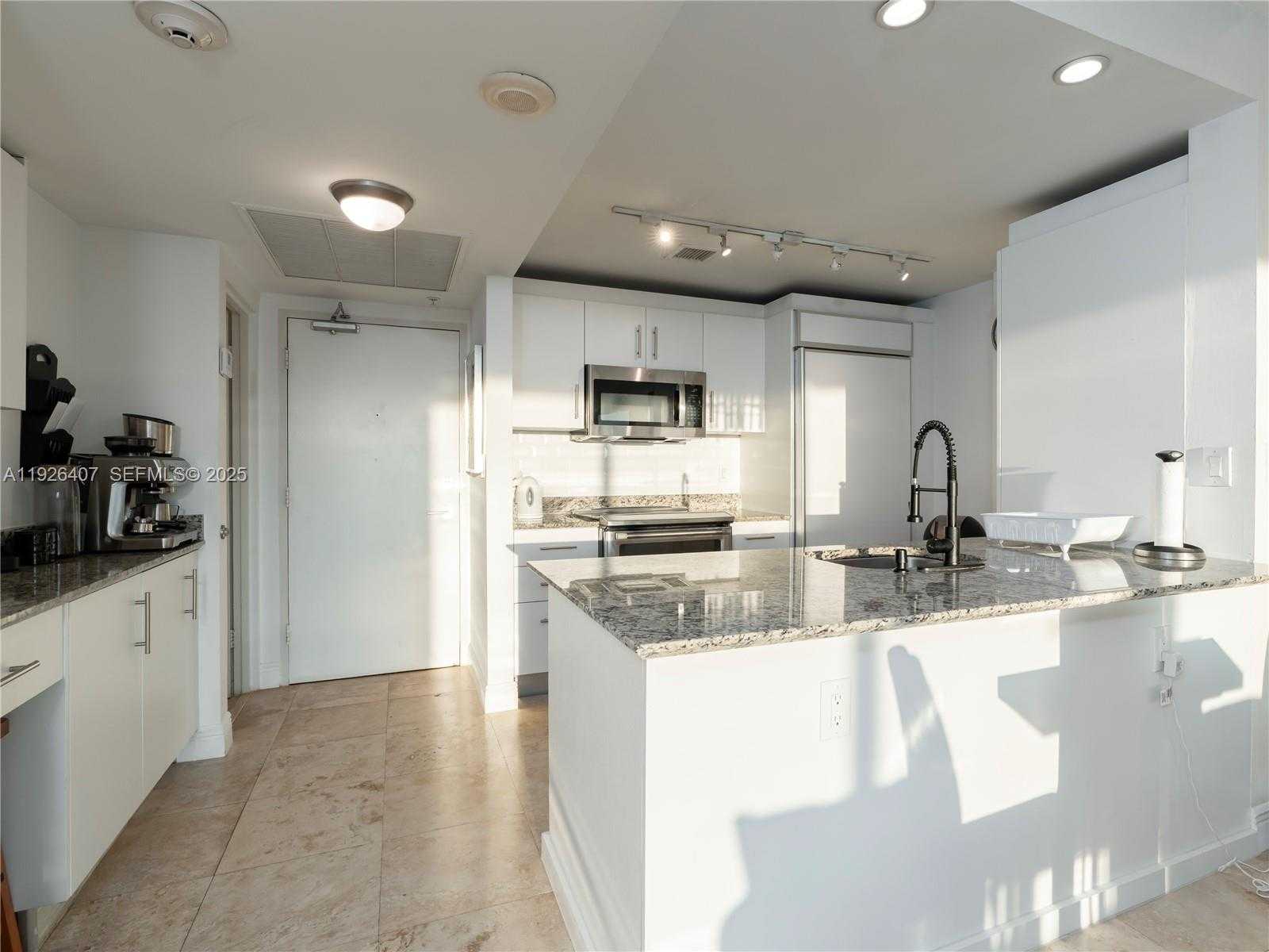 Small Image of 10275 COLLINS AVE #527, Bal Harbour Number 13