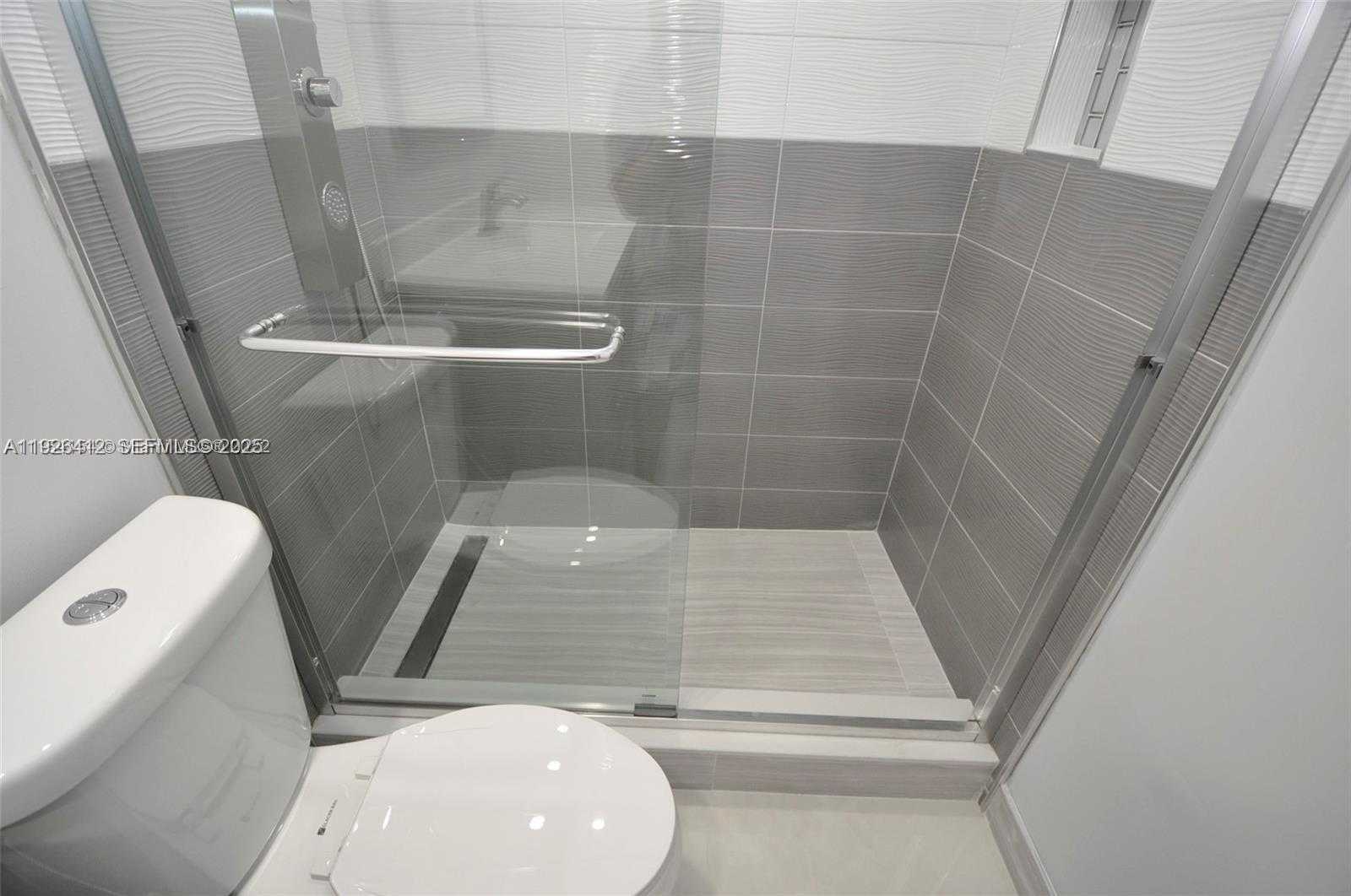 Small Image of 2030 SOUTH OCEAN DR #1504, Hallandale Beach Number 11