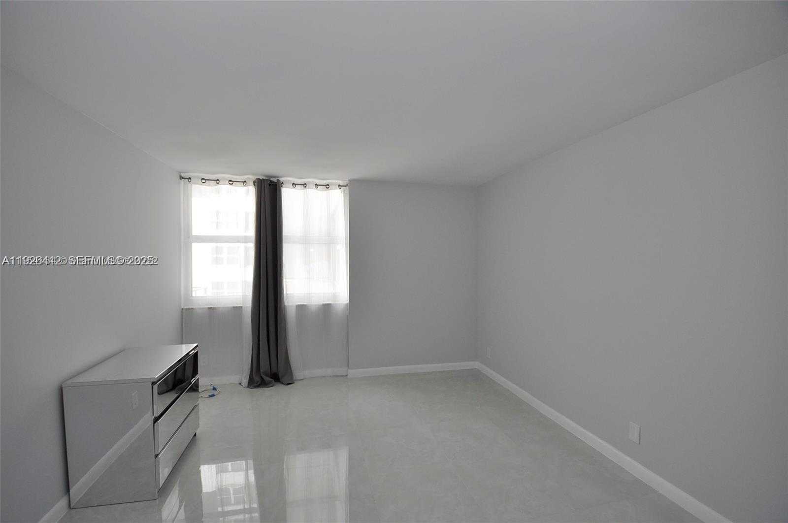 Small Image of 2030 SOUTH OCEAN DR #1504, Hallandale Beach Number 15