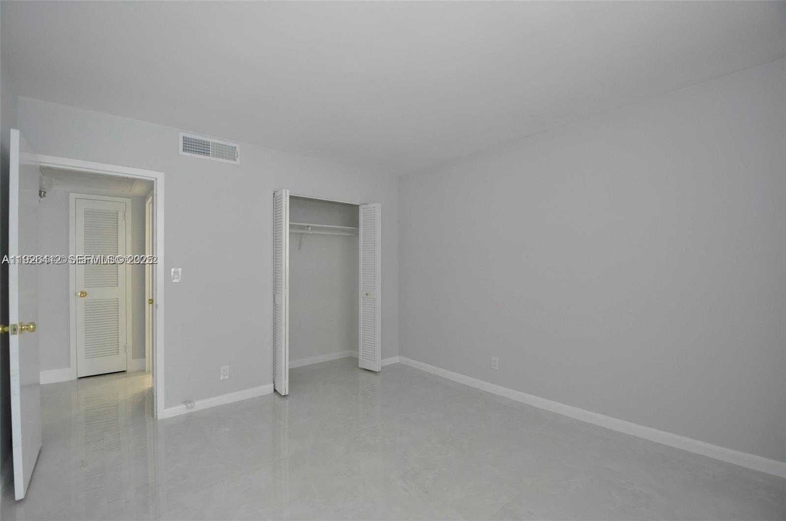 Small Image of 2030 SOUTH OCEAN DR #1504, Hallandale Beach Number 17