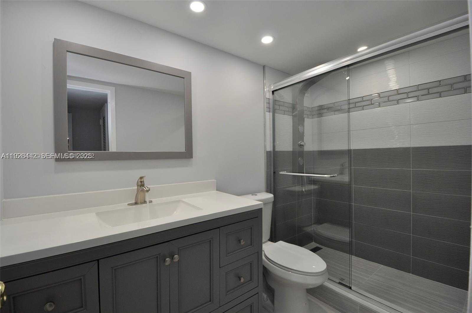 Small Image of 2030 SOUTH OCEAN DR #1504, Hallandale Beach Number 9