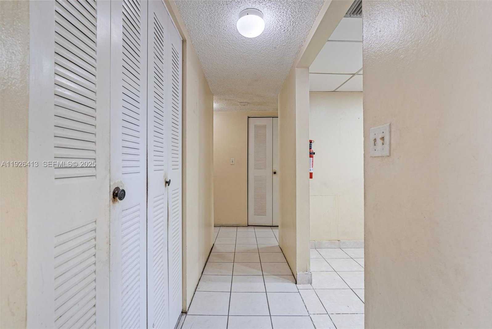 Small Image of 9371 FONTAINEBLEAU BLVD #I112, Miami Number 12