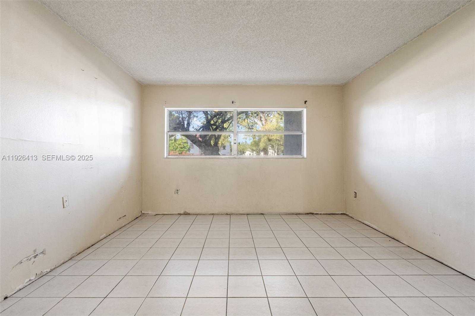 Small Image of 9371 FONTAINEBLEAU BLVD #I112, Miami Number 18