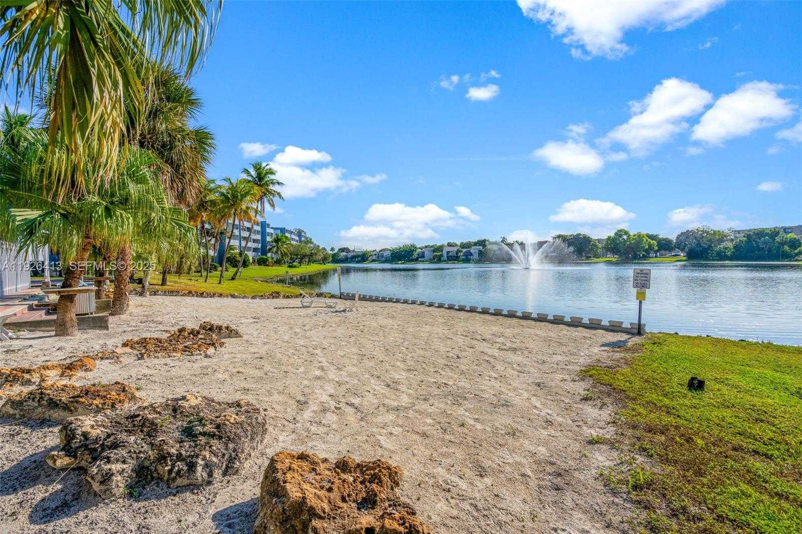 Small Image of 9371 FONTAINEBLEAU BLVD #I112, Miami Number 28