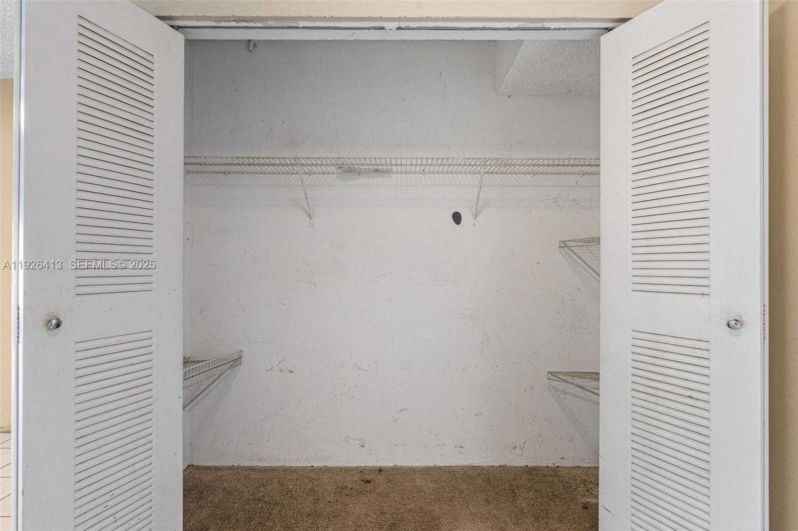 Small Image of 9371 FONTAINEBLEAU BLVD #I112, Miami Number 4