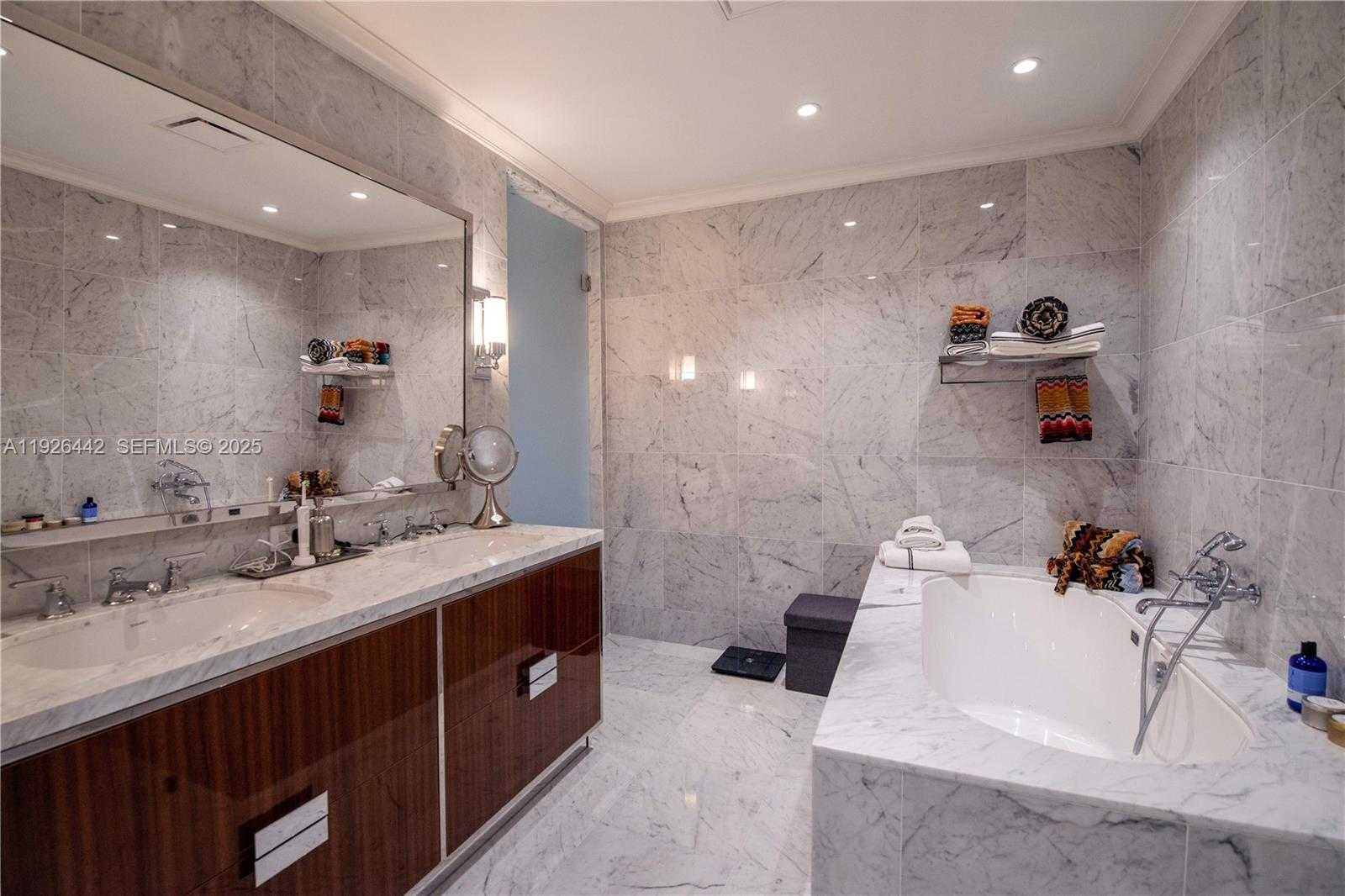 Small Image of 15701 COLLINS AVE #3102, Sunny Isles Beach Number 14