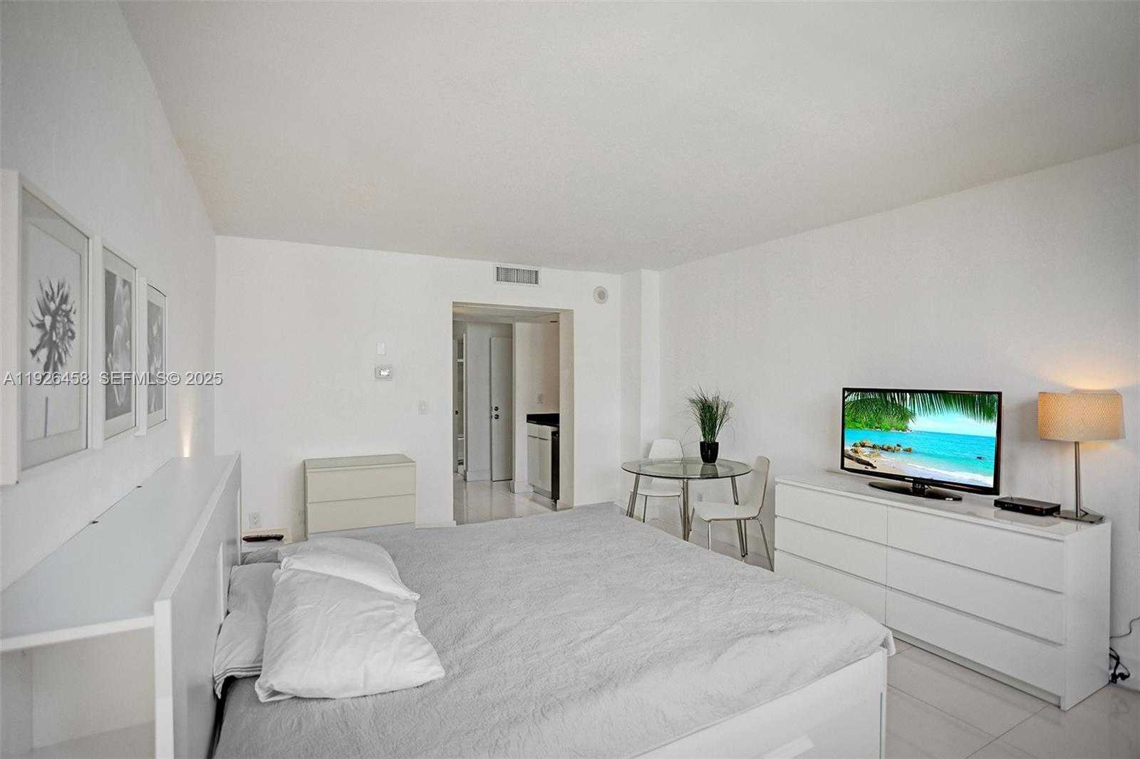 Small Image of 19370 COLLINS AVE #1504, Sunny Isles Beach Number 13