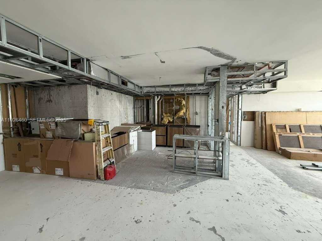 Small Image of 1800 SUNSET HARBOUR DR #1808, Miami Beach Number 10