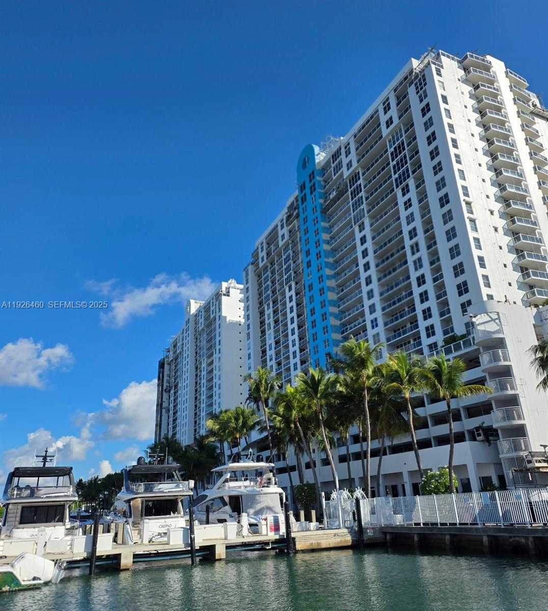 Small Image of 1800 SUNSET HARBOUR DR #1808, Miami Beach Number 2