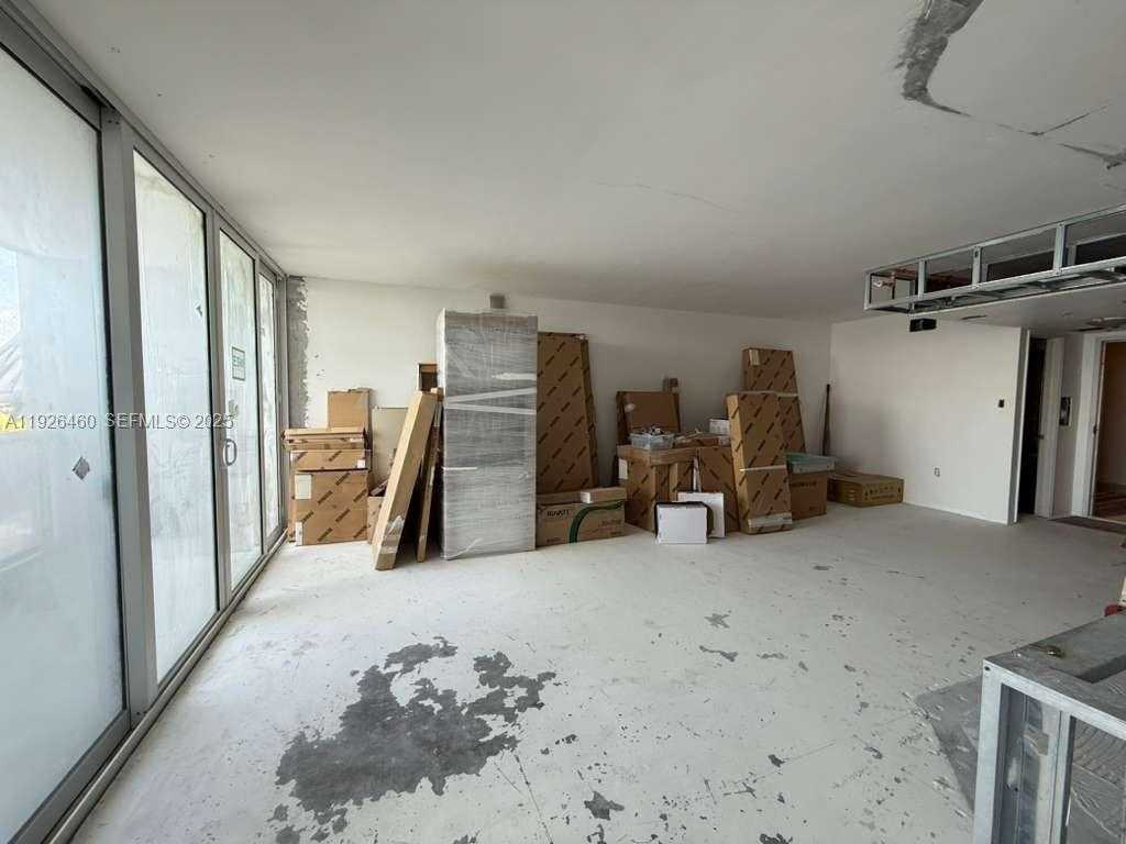 Small Image of 1800 SUNSET HARBOUR DR #1808, Miami Beach Number 4