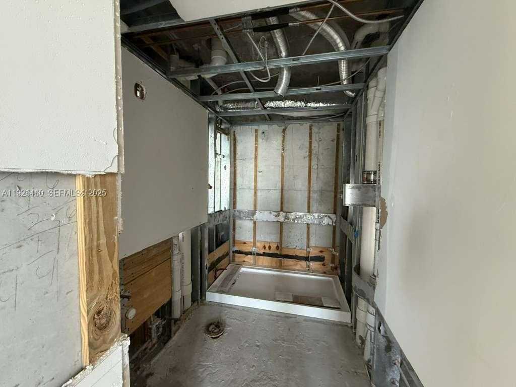 Small Image of 1800 SUNSET HARBOUR DR #1808, Miami Beach Number 7