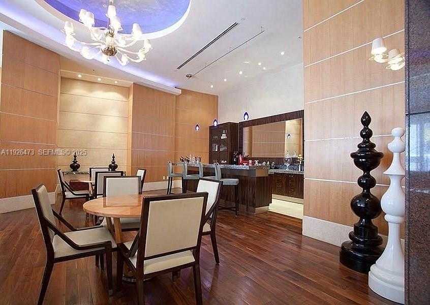 Small Image of 244 BISCAYNE BLVD #1605, Miami Number 37