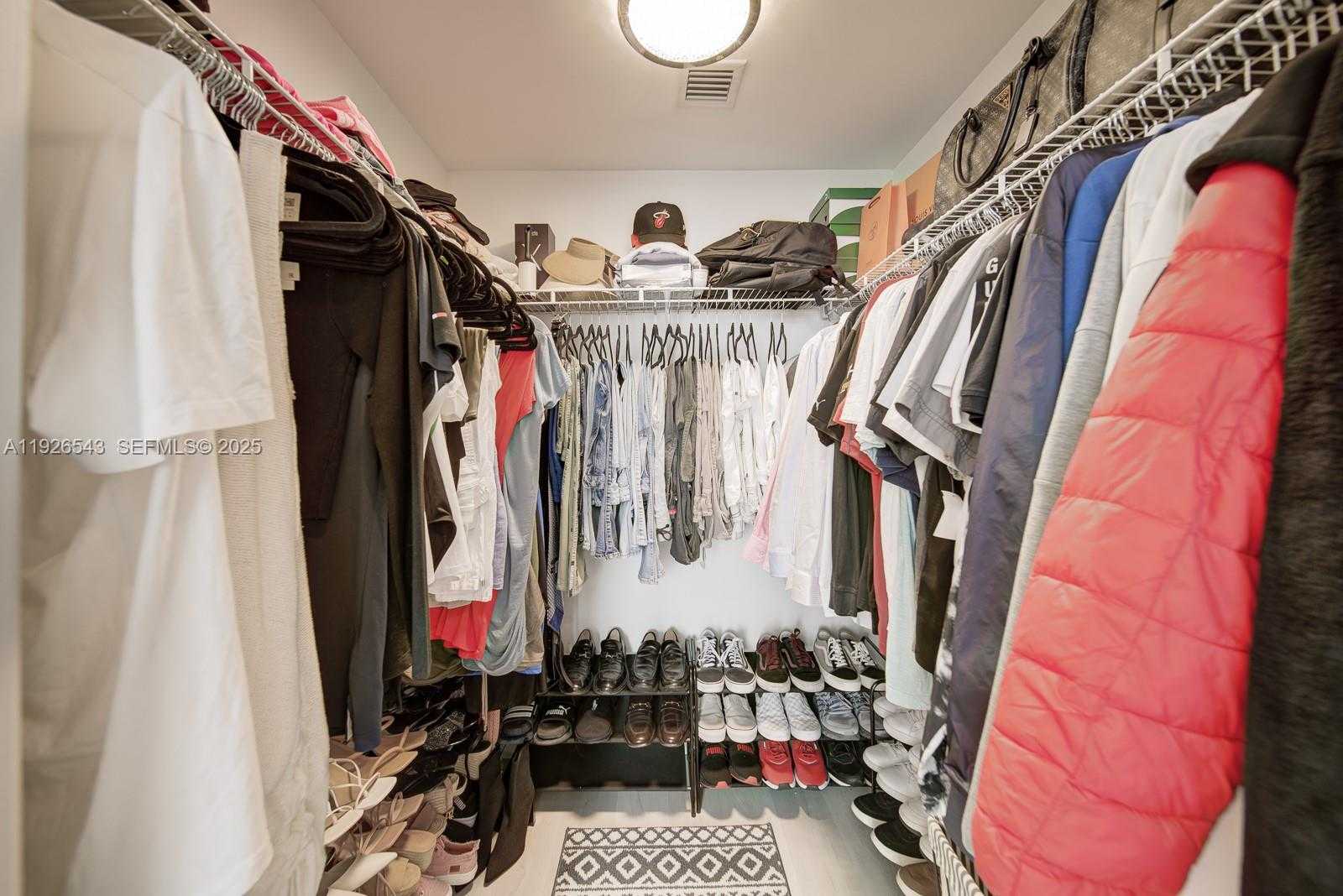 Small Image of 244 BISCAYNE BLVD #2309, Miami Number 24