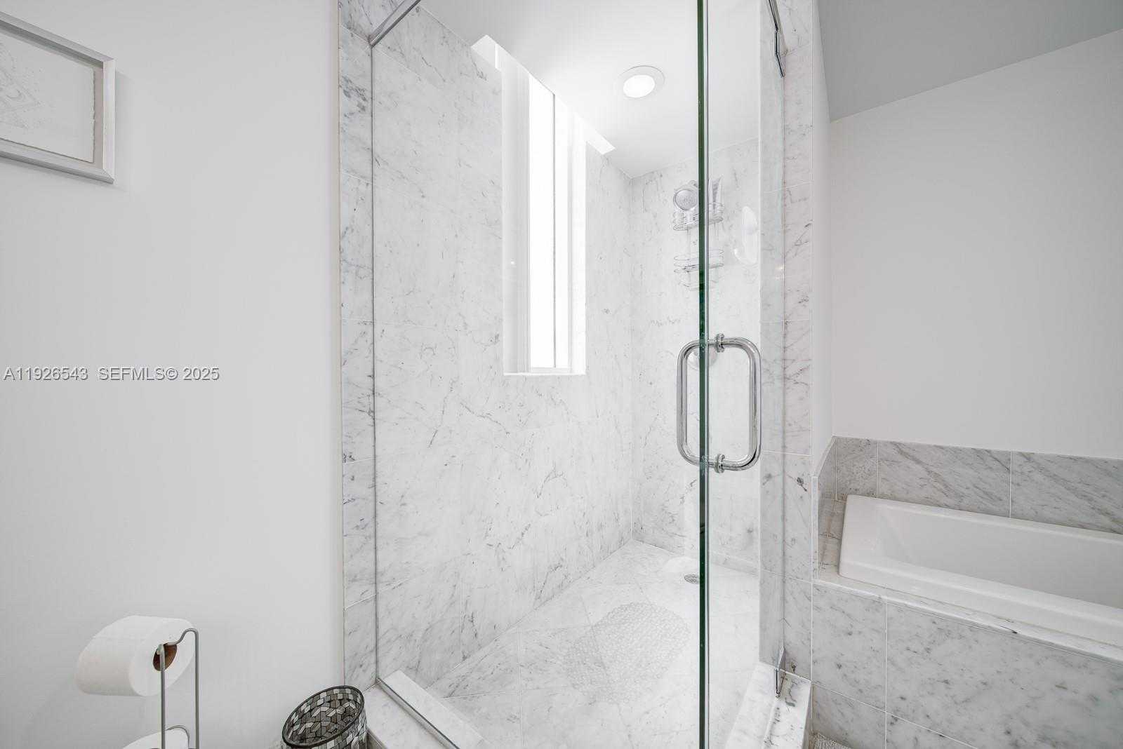 Small Image of 244 BISCAYNE BLVD #2309, Miami Number 27